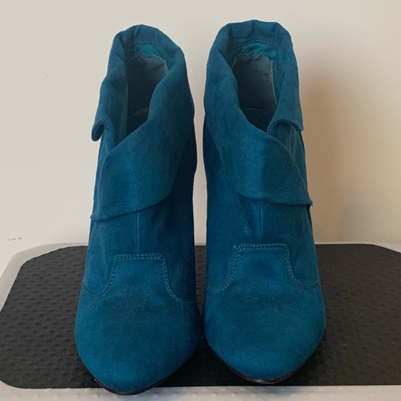 Booties! - Picture 2 of 3